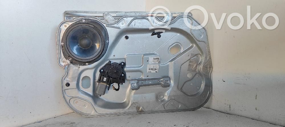 Ford Focus Regulador de puerta delantera con motor 