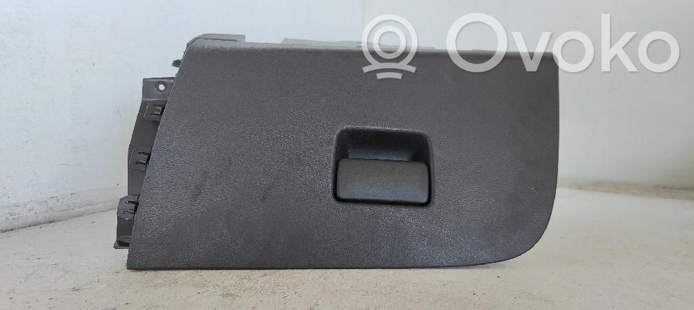 Opel Astra K Handschuhfach 