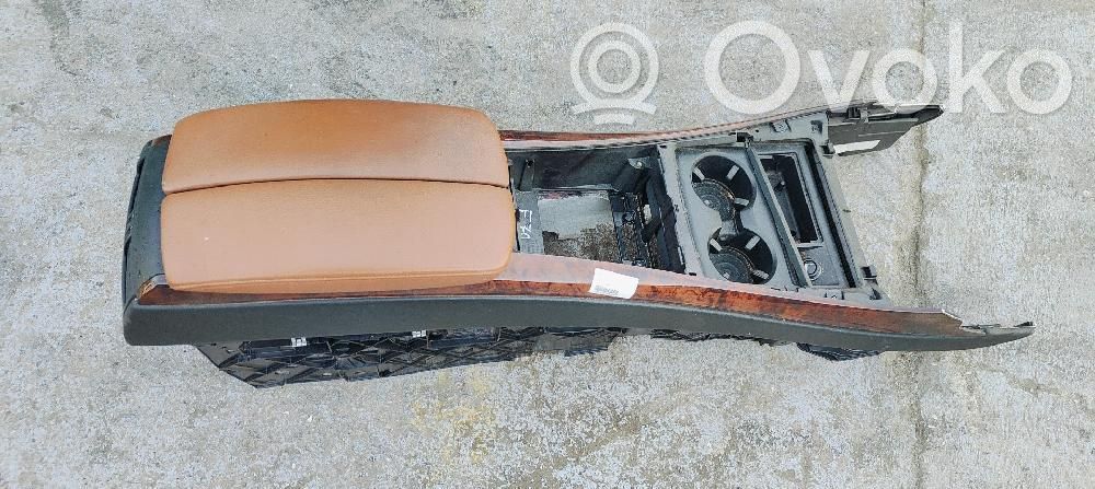 BMW X5 E70 Armlehne 