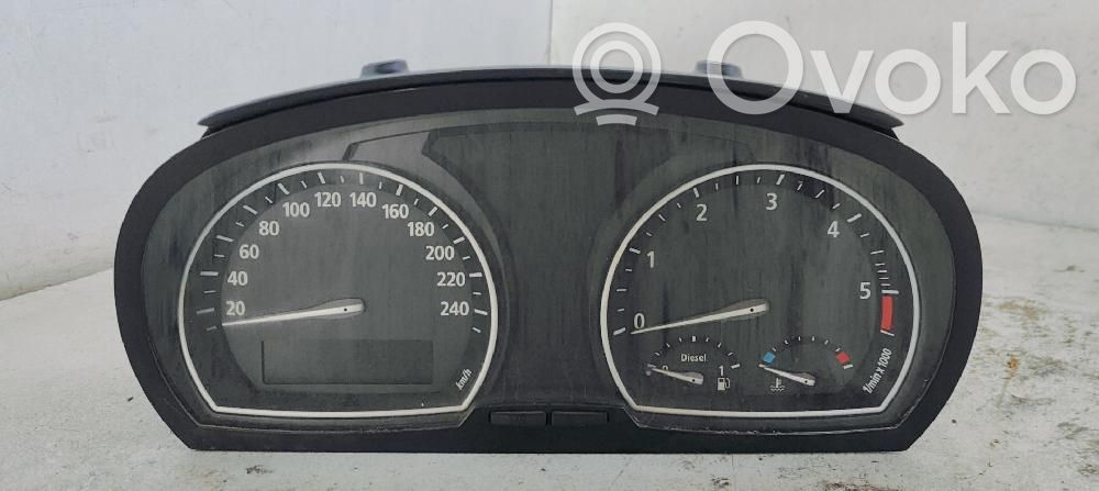 BMW X3 E83 Speedometer (instrument cluster) 