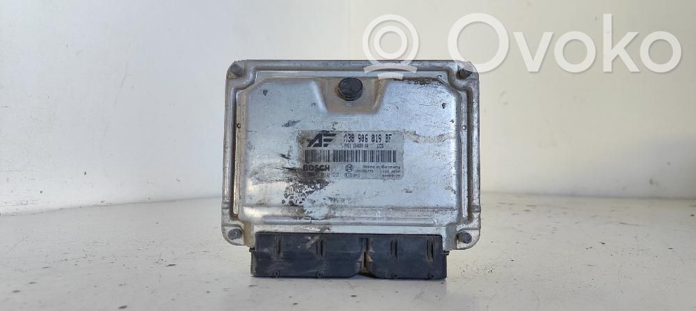 Unidad de control/módulo del motor   0281010221
