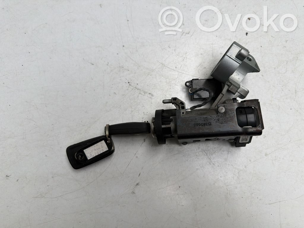 Opel Corsa E Užvedimo spynelė 