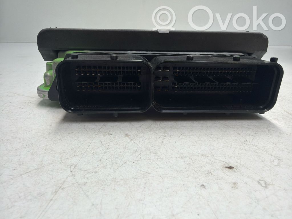 Audi A4 S4 B8 8K Engine control unit/module 