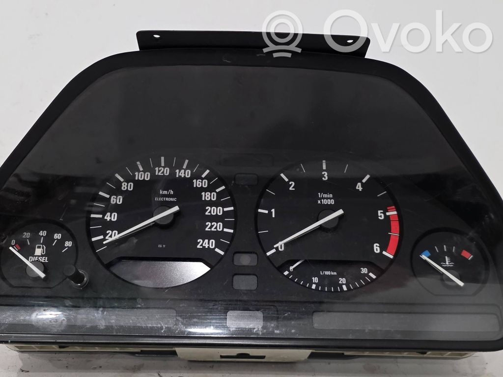BMW 5 E34 Speedometer (instrument cluster) 