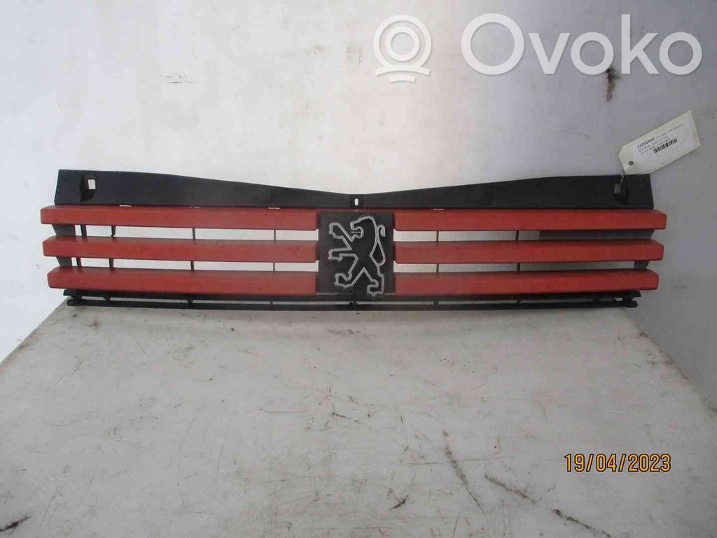 Peugeot 205 Grilă radiator față