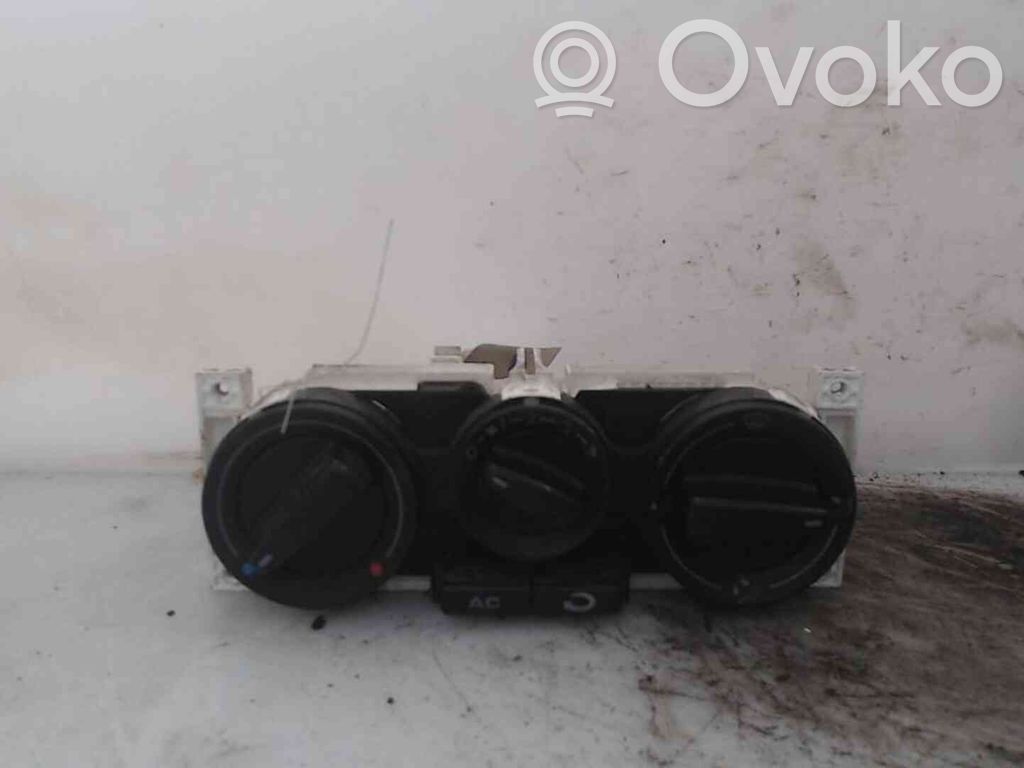 Skoda Octavia Mk1 (1U) Unitate control climatizare 