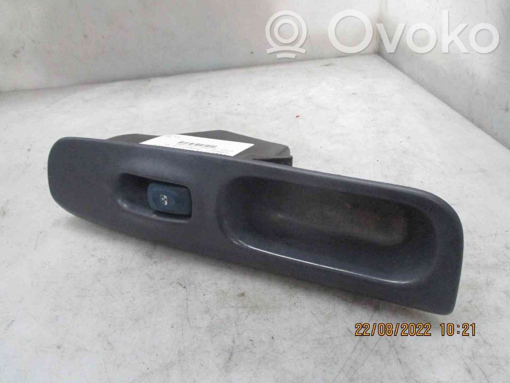 Renault Twingo I Przyciski szyb 