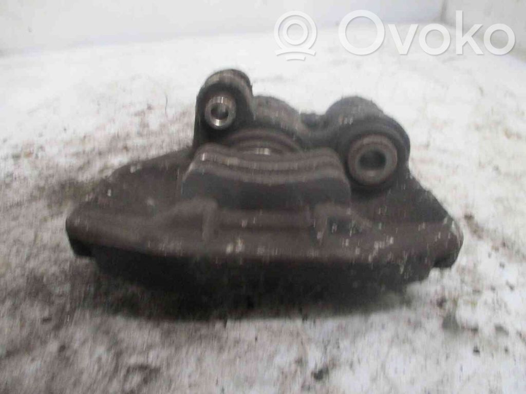 Citroen AX Zacisk hamulcowy przedni 