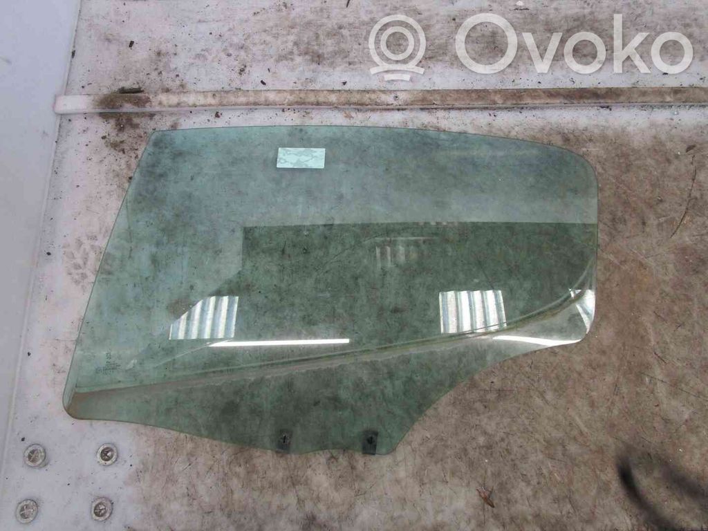 Peugeot 407 Vetro del finestrino della portiera posteriore