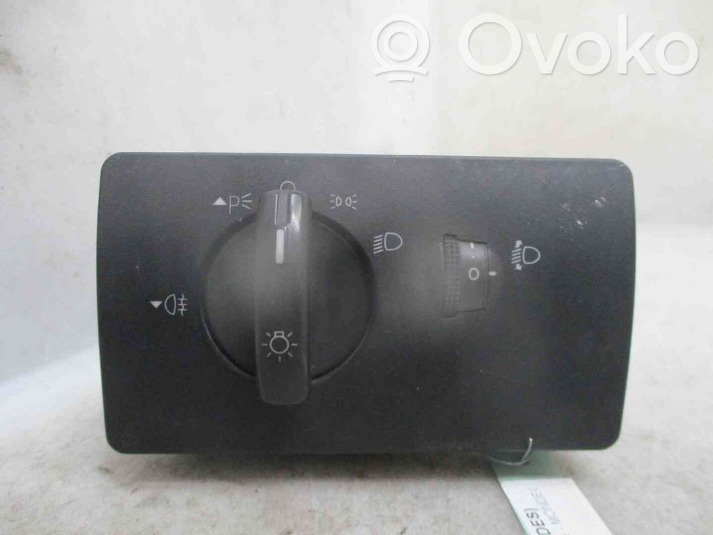 Ford Crown Victoria II Interruptor de luz 