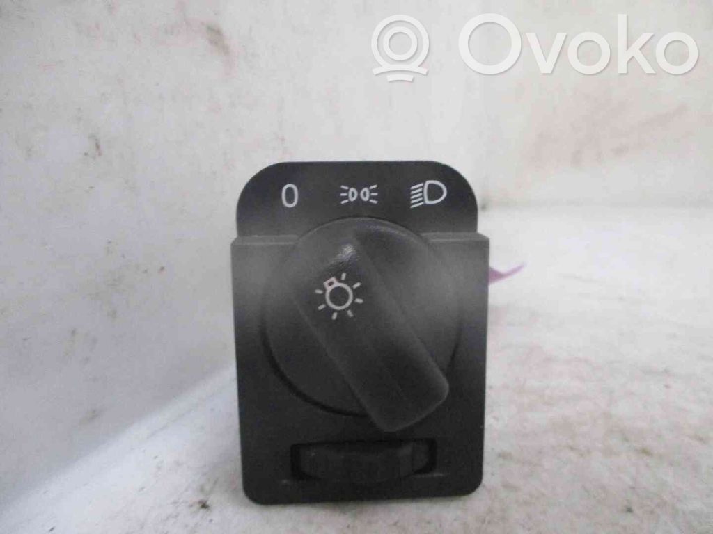 Interruptor de luz   271,21502296,2499125,VDMS4