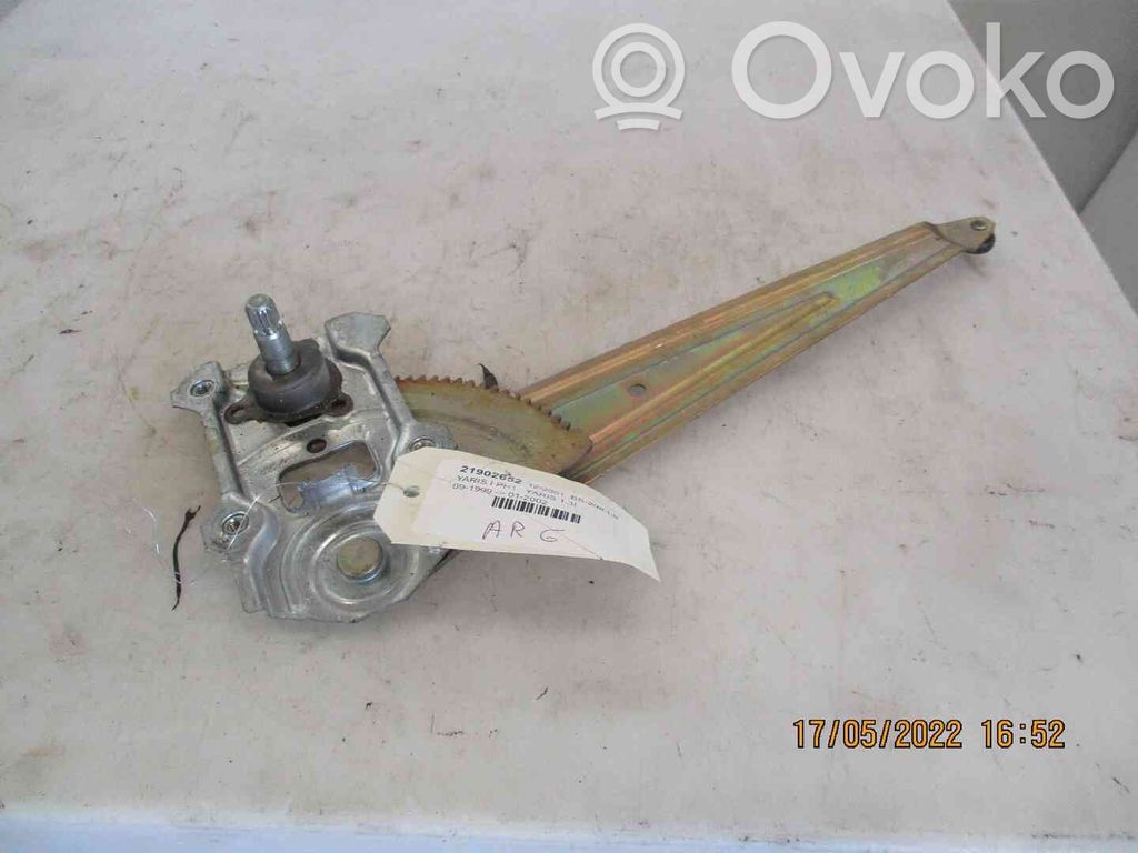 Toyota Yaris Alzacristalli manuale della portiera posteriore