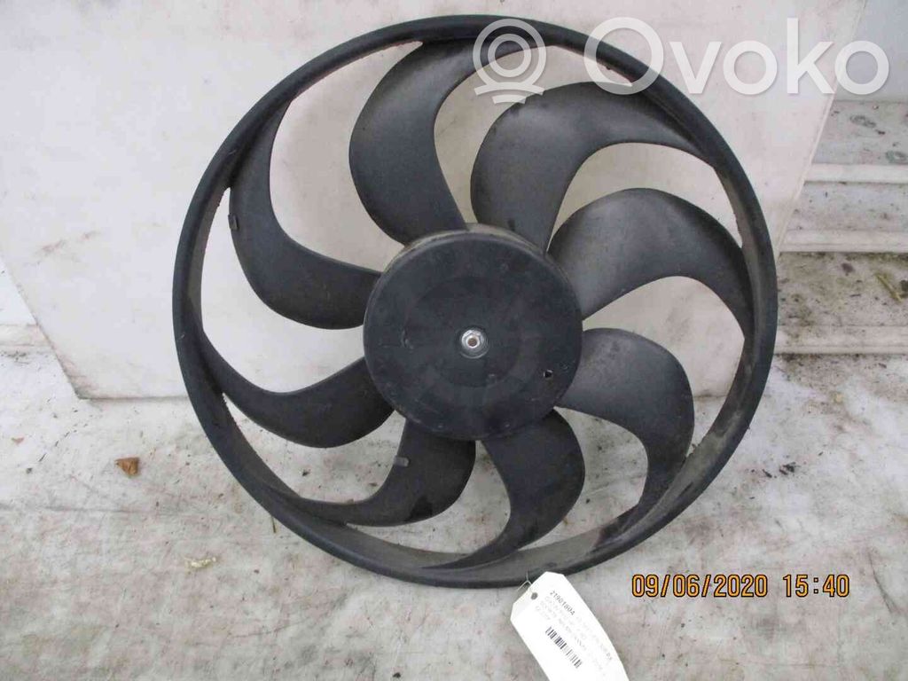Renault Clio IV Ventilator electric răcire radiator 