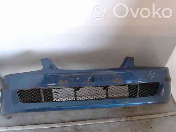 Mazda 323 Parachoques delantero 
