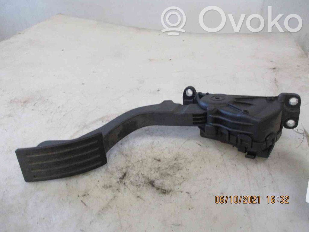 Mazda 3 I Gaspedal 