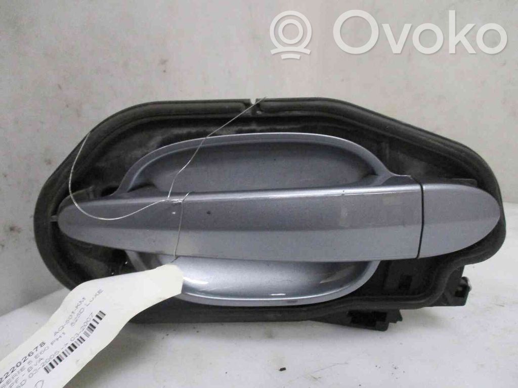 BMW 5 E60 E61 Klamka zewnętrzna drzwi przednich 