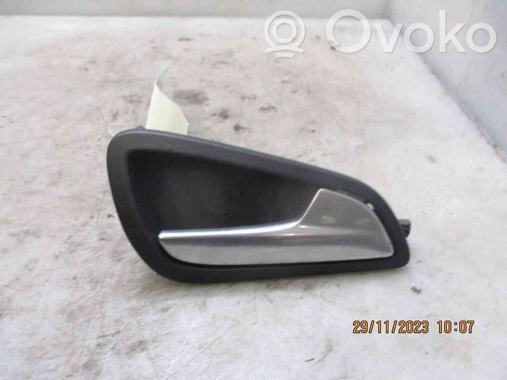 Ford Focus Rear door interior handle 