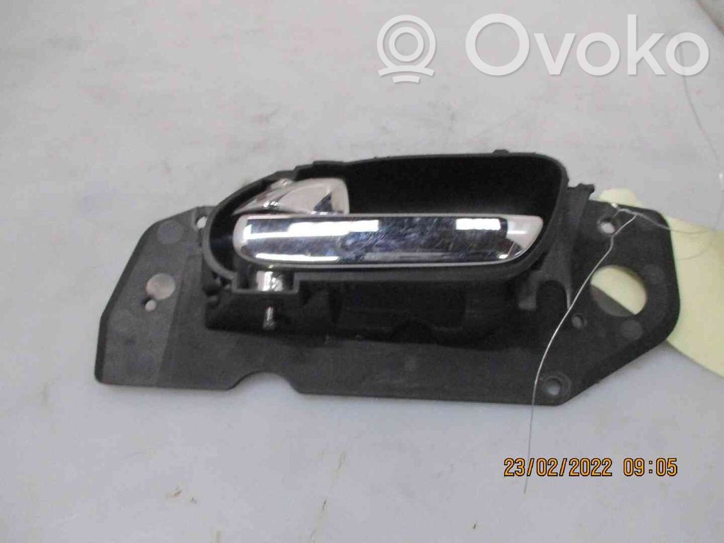 Peugeot 607 Manecilla interna puerta delantera 
