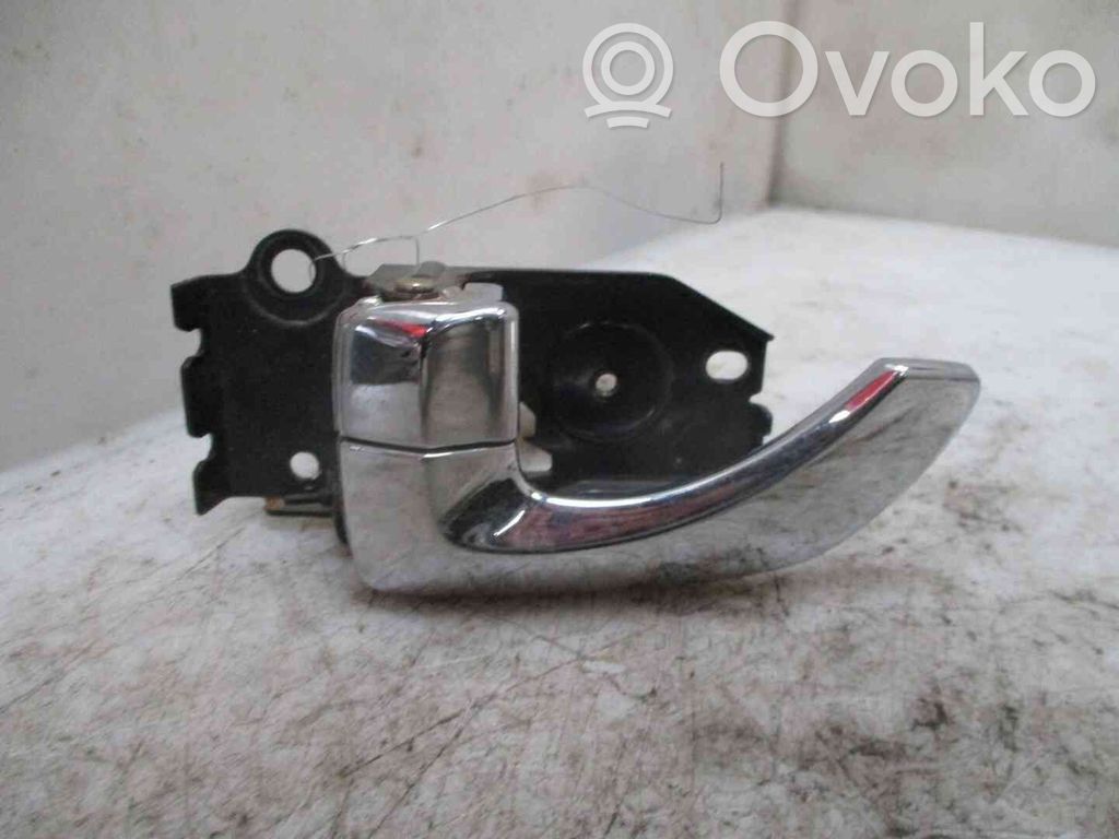 Manecilla interna puerta delantera   8261026010,21902509,2521065,VDMS4