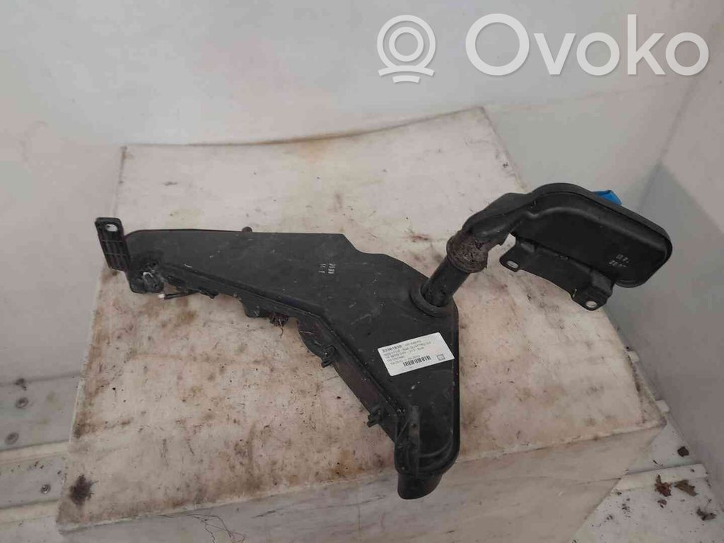 Audi Q5 SQ5 8R Zbiornik płynu do spryskiwaczy szyby przedniej / czołowej