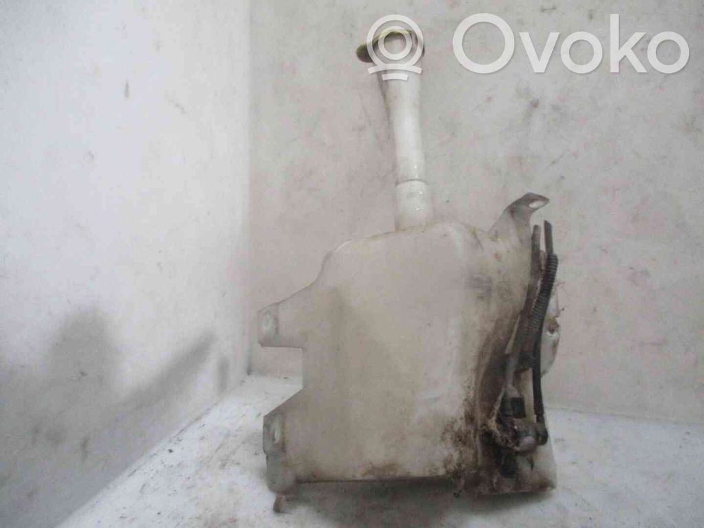 Nissan Almera Réservoir de liquide lave-glace