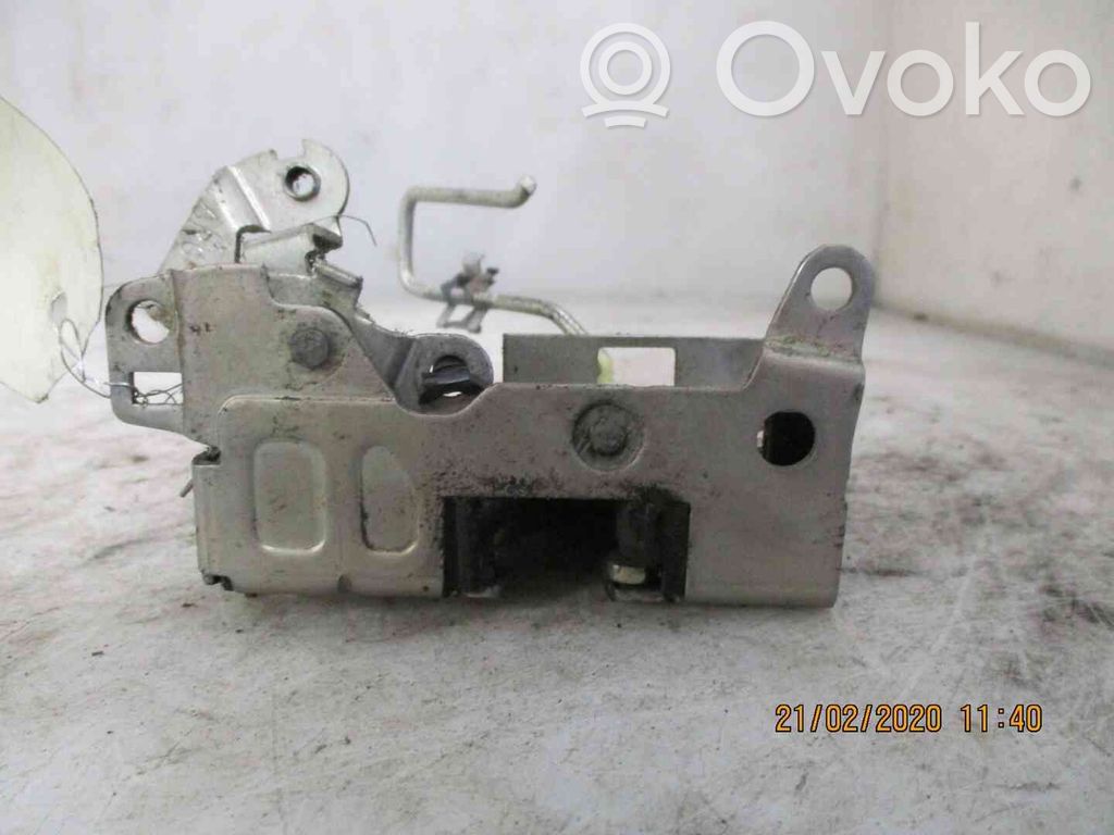 Dacia Logan I Rear door lock 