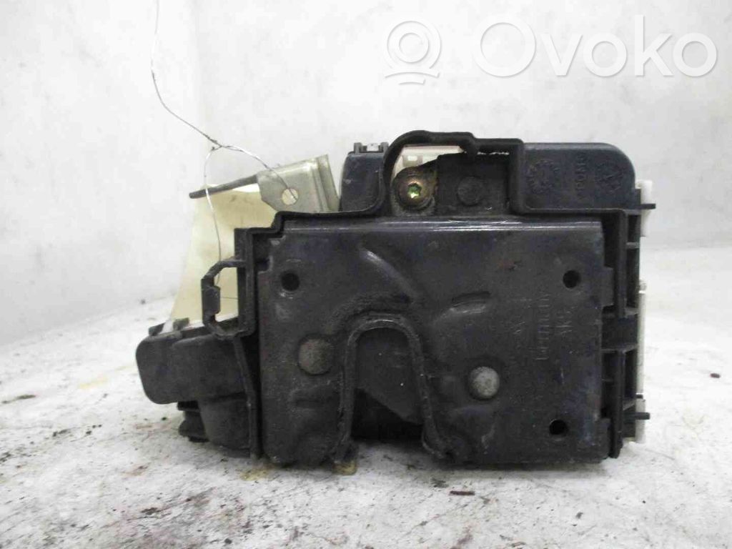 Volkswagen Polo III 6N 6N2 6NF Etuoven lukko