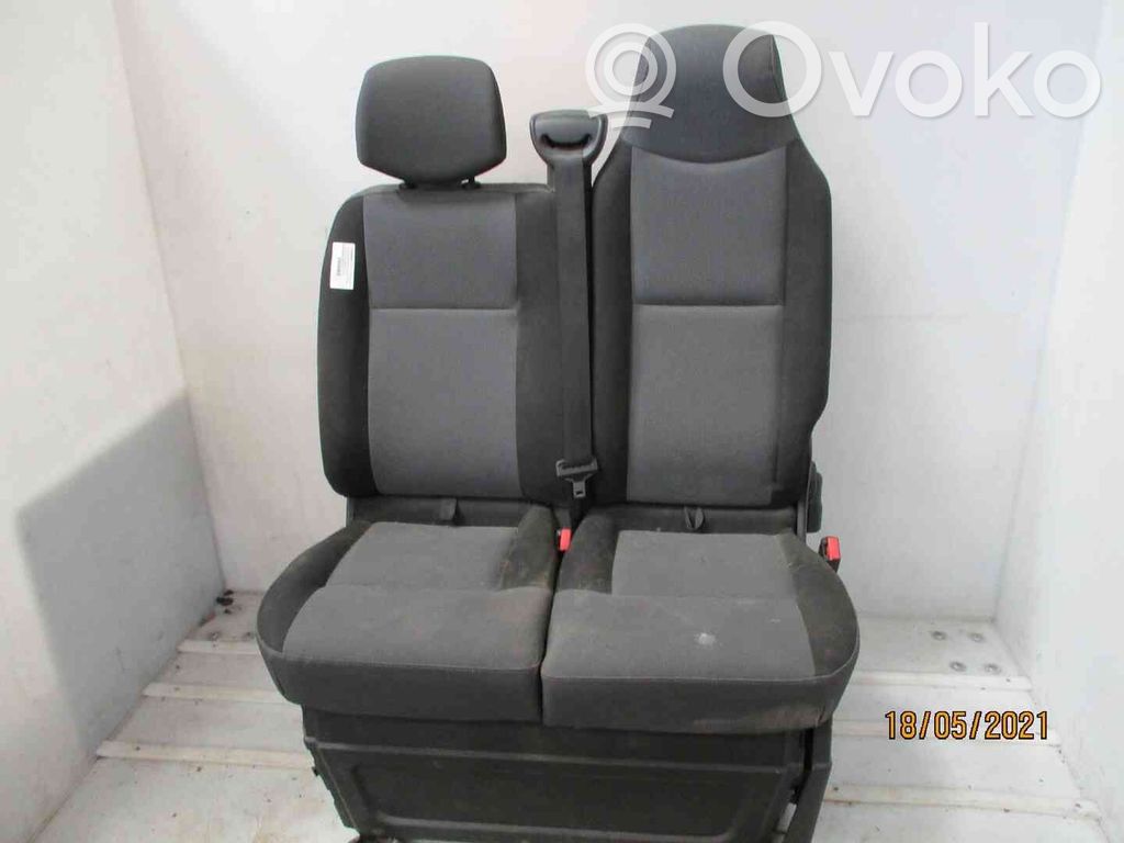 Etumatkustajan istuin   8701100Q0B,22002988,2531554,VDMS4