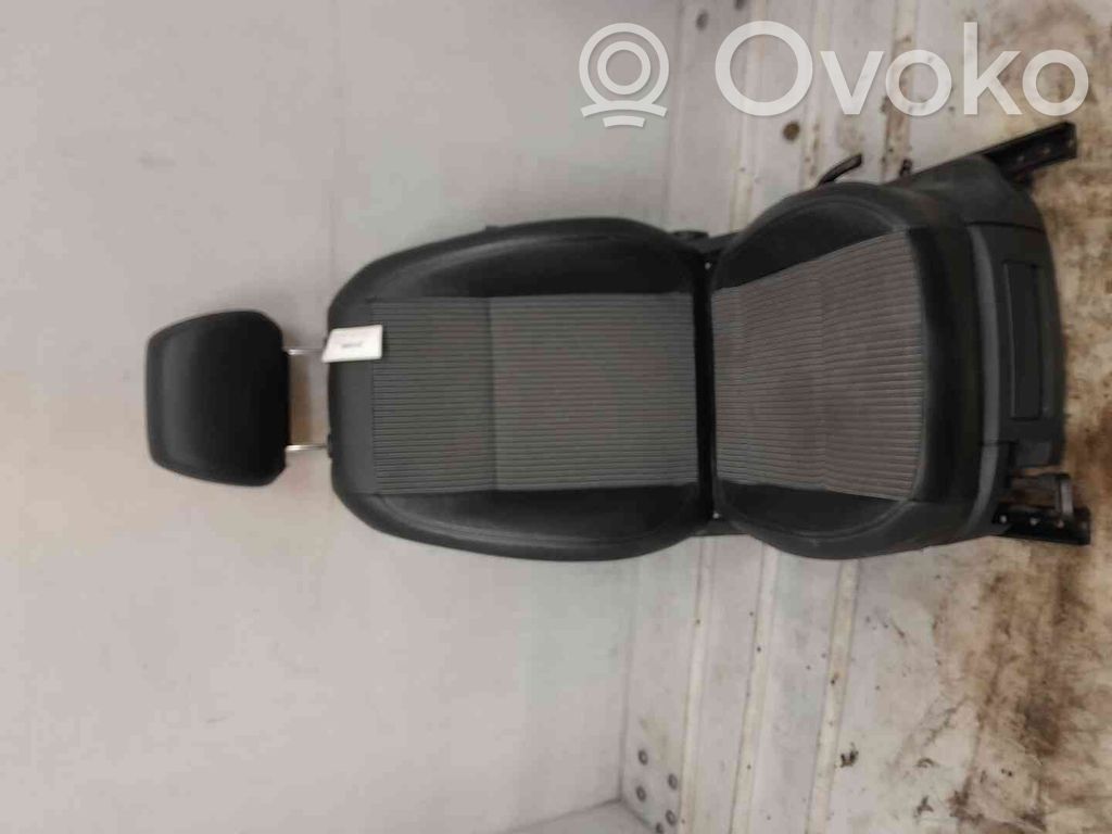 Skoda Fabia Mk2 (5J) Fotel przedni kierowcy 