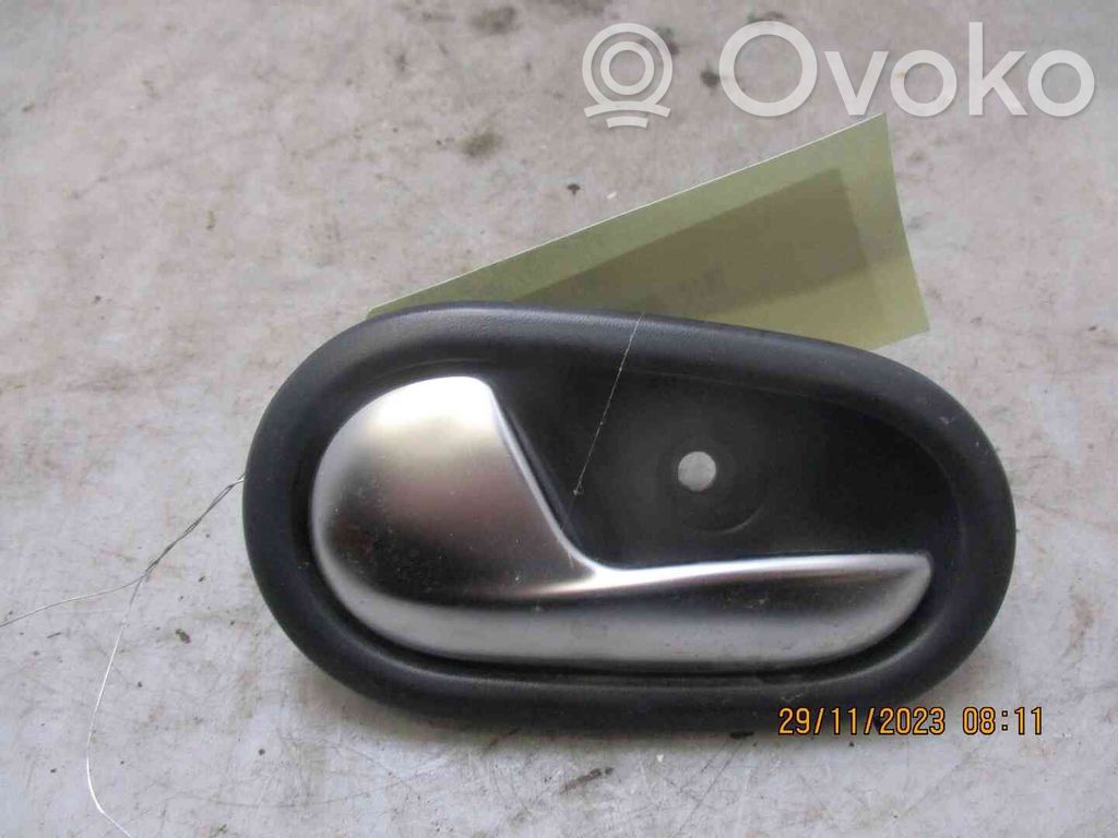Manecilla interna puerta delantera   806717698R,22301727,2554453,VDMS4