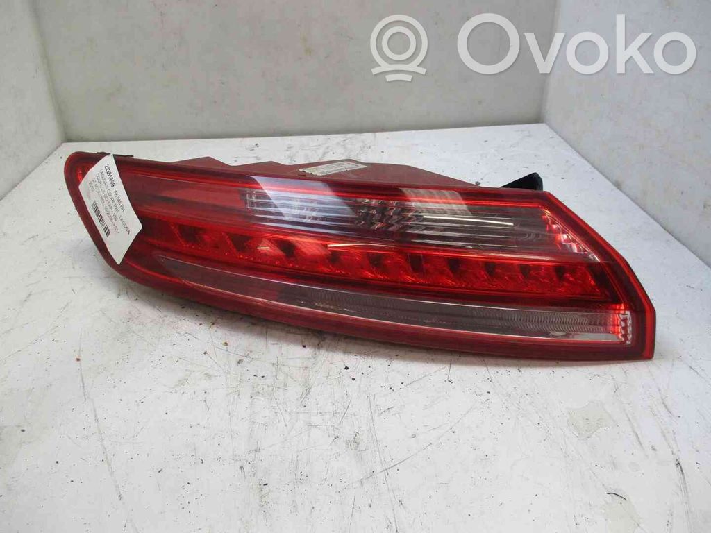 Renault Laguna III Lampă spate în caroserie