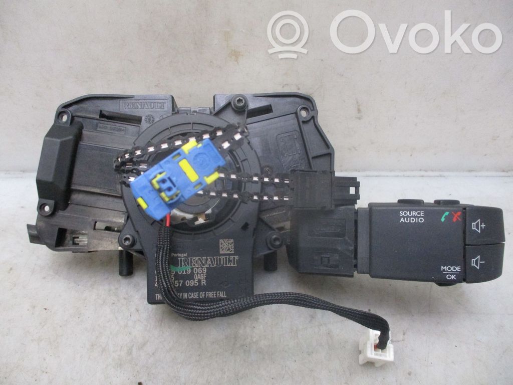 Renault Trafic III (X82) Innesco anello di contatto dell’airbag (anello SRS) 