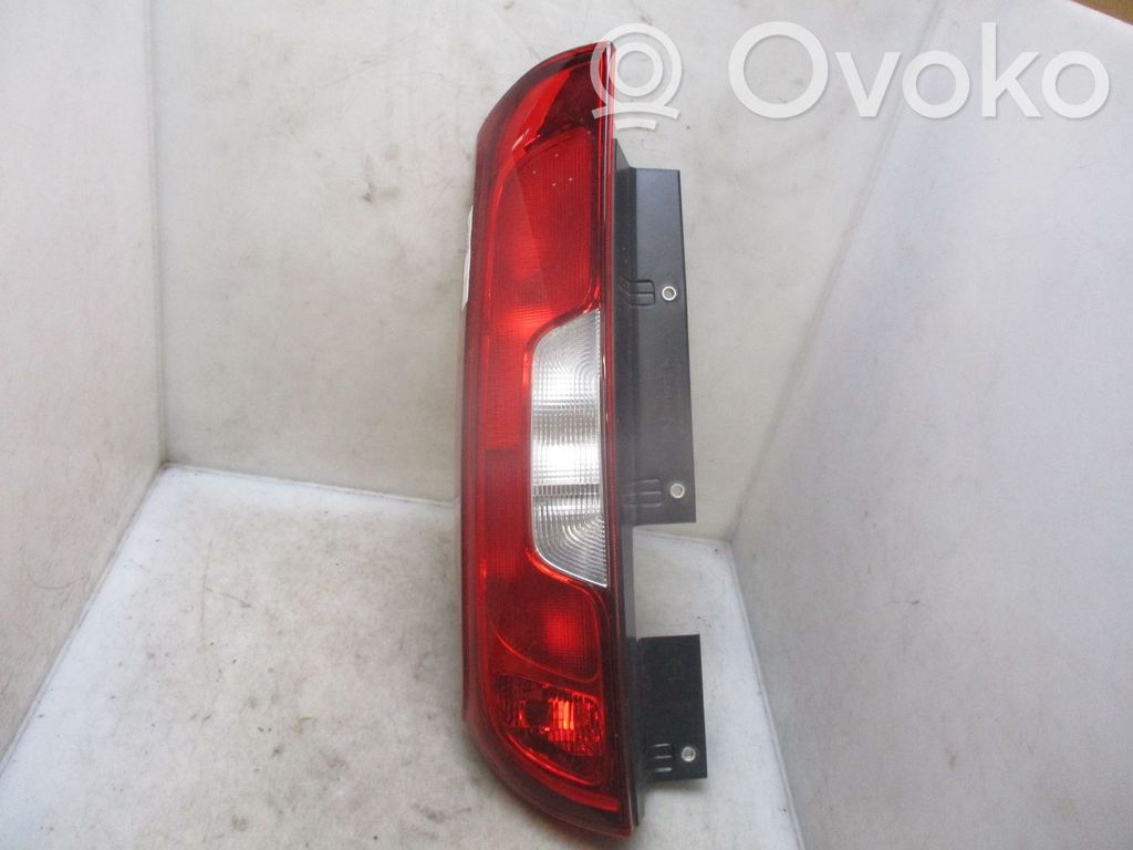 Fiat Doblo Luci posteriori 