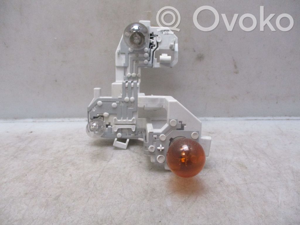 Ford Fiesta Porte ampoule de feu arrière
