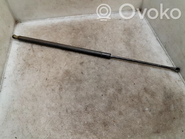 BMW 3 E46 Tailgate/trunk strut/damper 