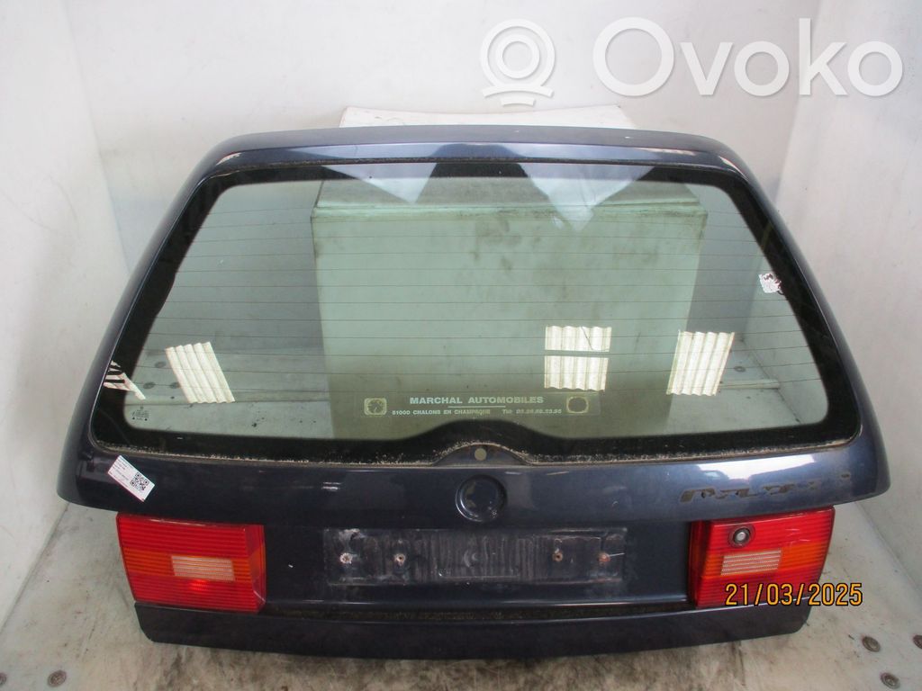 Volkswagen PASSAT B4 Puerta del maletero/compartimento de carga