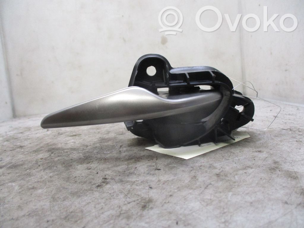 Manecilla interna puerta trasera   6928076010,22401657,6831169,VDMS4