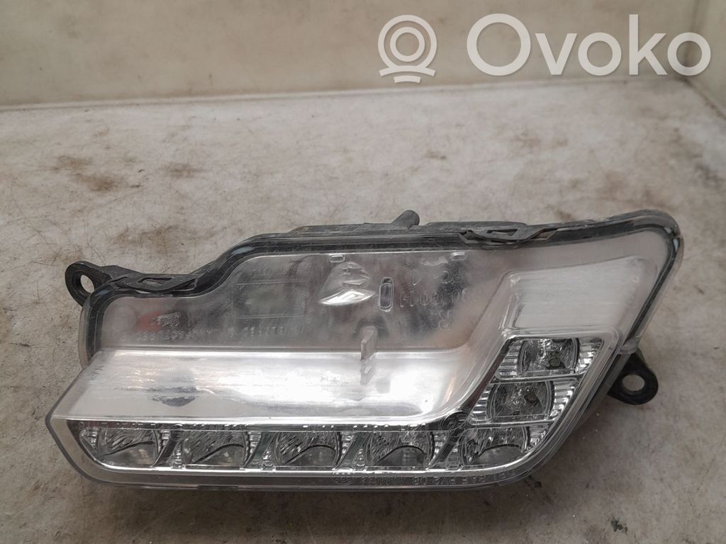 Mercedes-Benz E AMG W210 Faro diurno con luce led