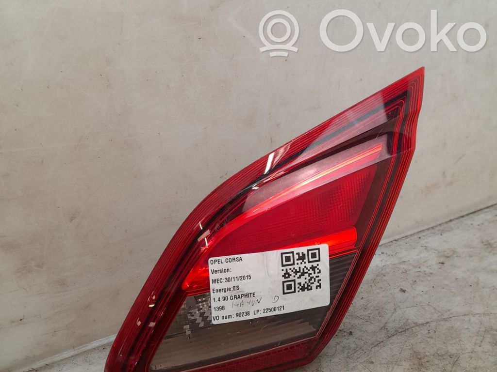 Opel Corsa E Lampă spate în capacul portbagajului 