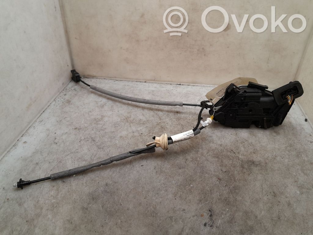 Volkswagen Golf VII Zamek drzwi przednich 