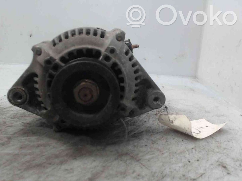 Toyota Corolla Verso E110 Generator/alternator 