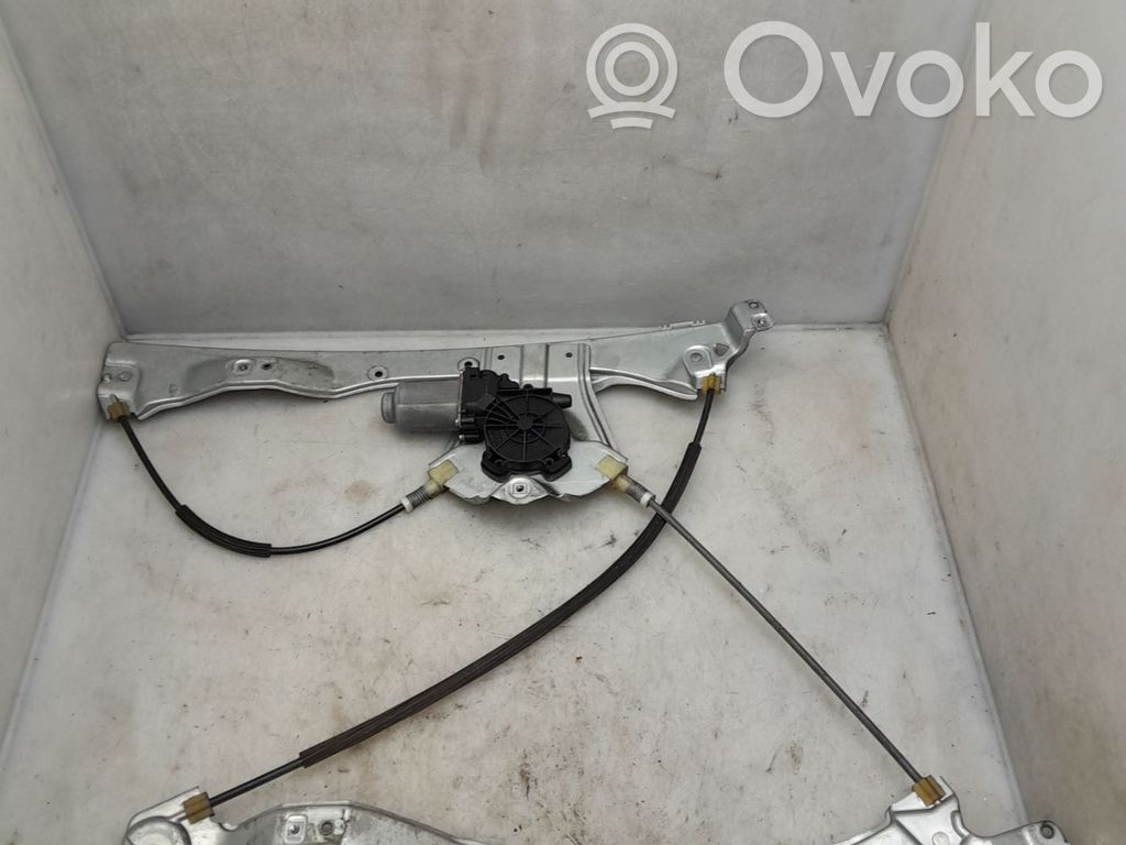 Renault Clio III Alzacristalli della portiera anteriore con motorino