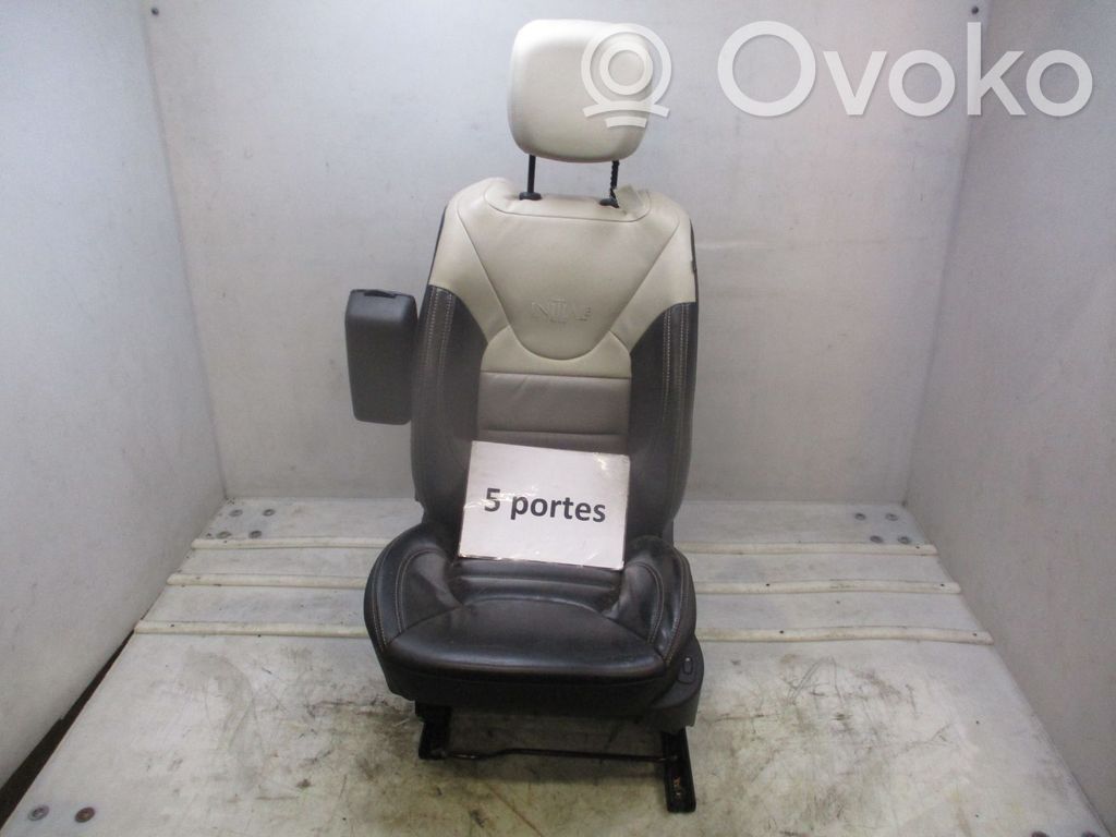 Renault Clio IV Fotel przedni kierowcy 