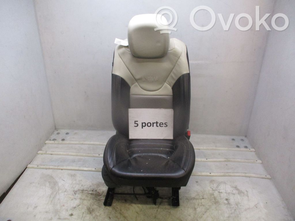 Etumatkustajan istuin   873016508R,21745533,22504044,VDMS4