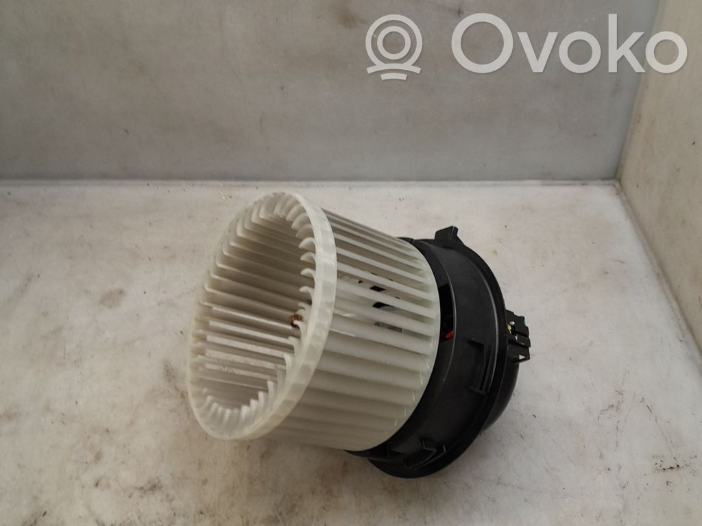 Peugeot 208 II Ventilator aerotermă 