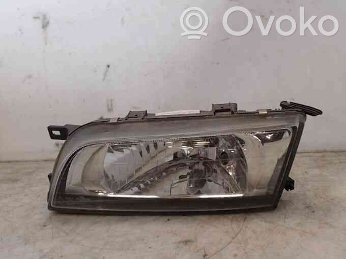 Nissan Almera Lampa przednia 