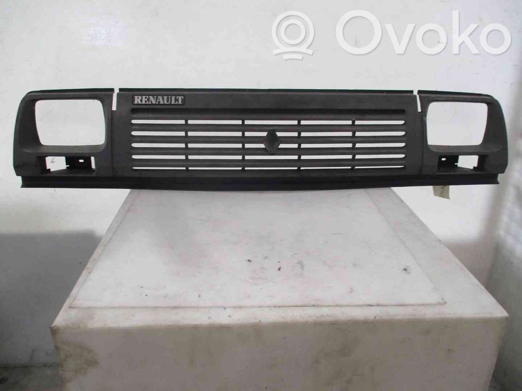 Renault Laguna II Front bumper upper radiator grill 