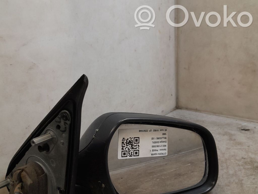 Citroen Xsara Front door electric wing mirror 