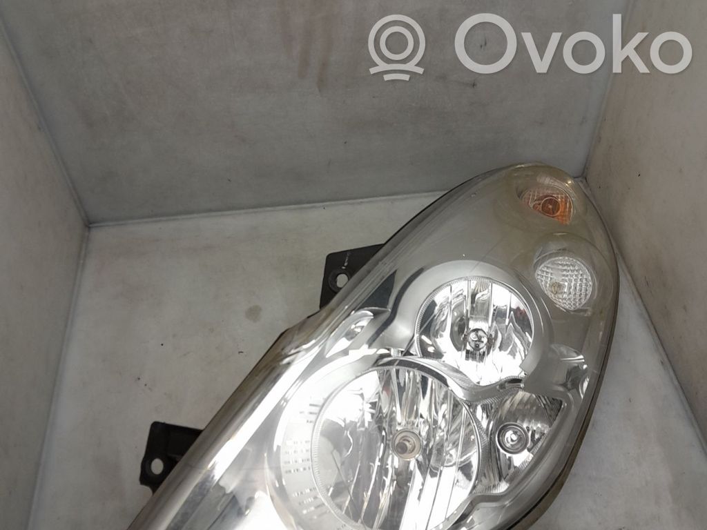 Renault Master III Faro/fanale