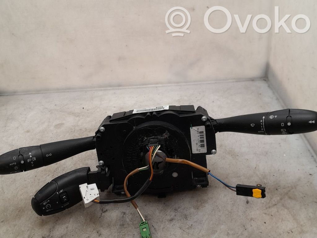 Peugeot 207 Leva/interruttore dell’indicatore di direzione e tergicristallo